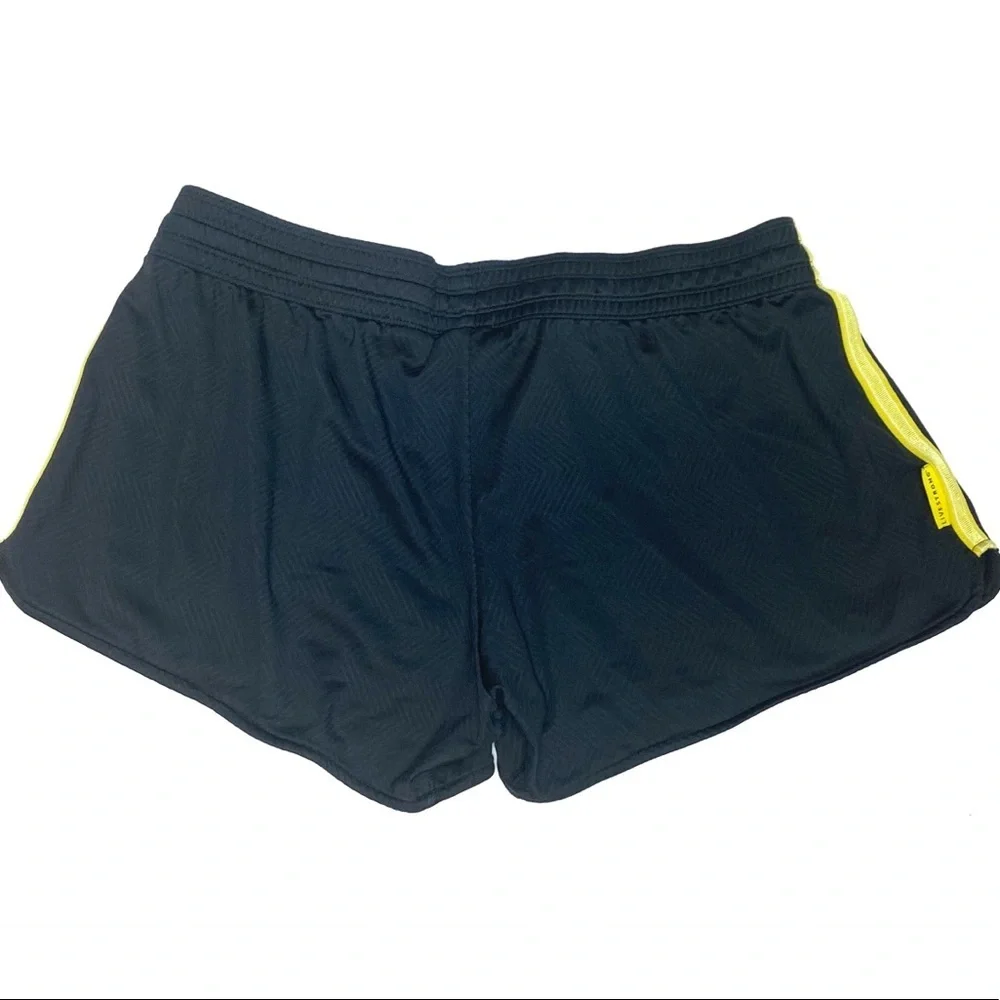 Nike Womens Livestrong Dri-Fit Mesh Shorts Sz L